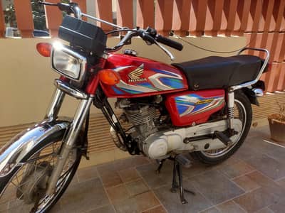 Honda CG125 in mint condition.