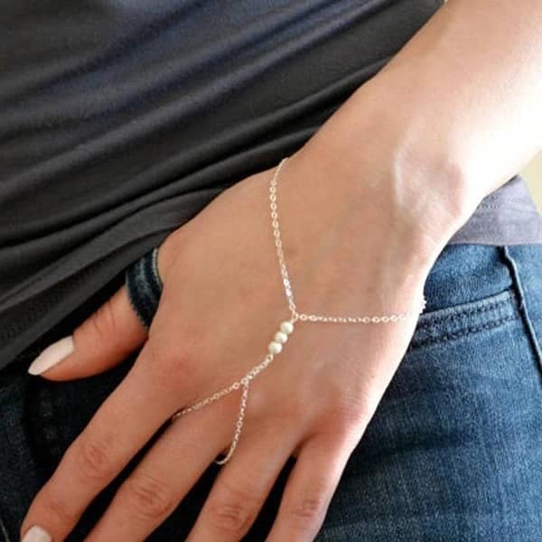 Hand Bracelet with Silver Harness Chain, Pearl Link, and Finger Ring — Azlan's AzF9017S