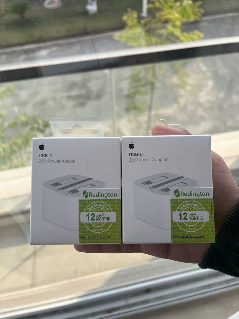 apple 20w Fast Charger Free data cable 0