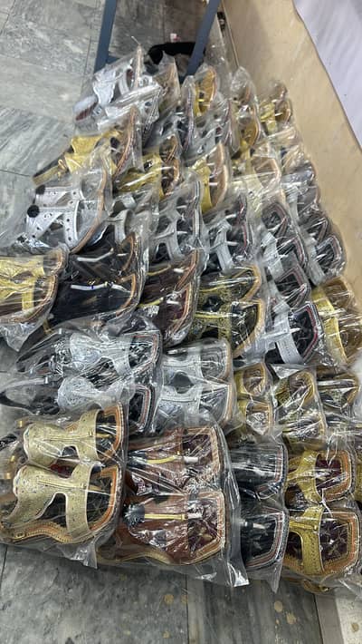 Need worker for shoes shop