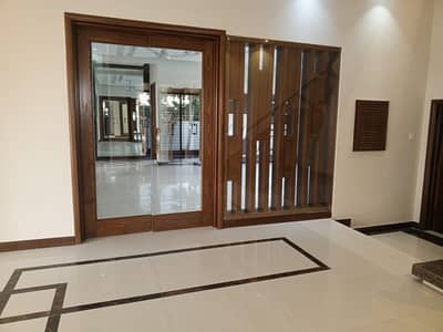 Prime Location 1 Kanal House for Rent DHA Phase 6