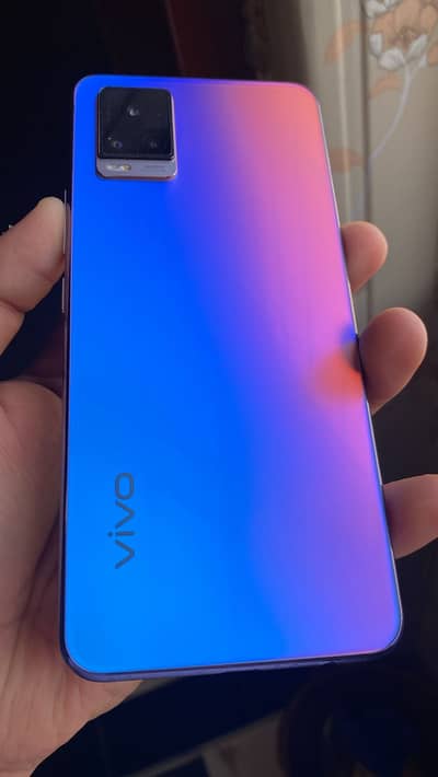 V20 8/128 Amoled Screen In Display Finger Snapdragon Device