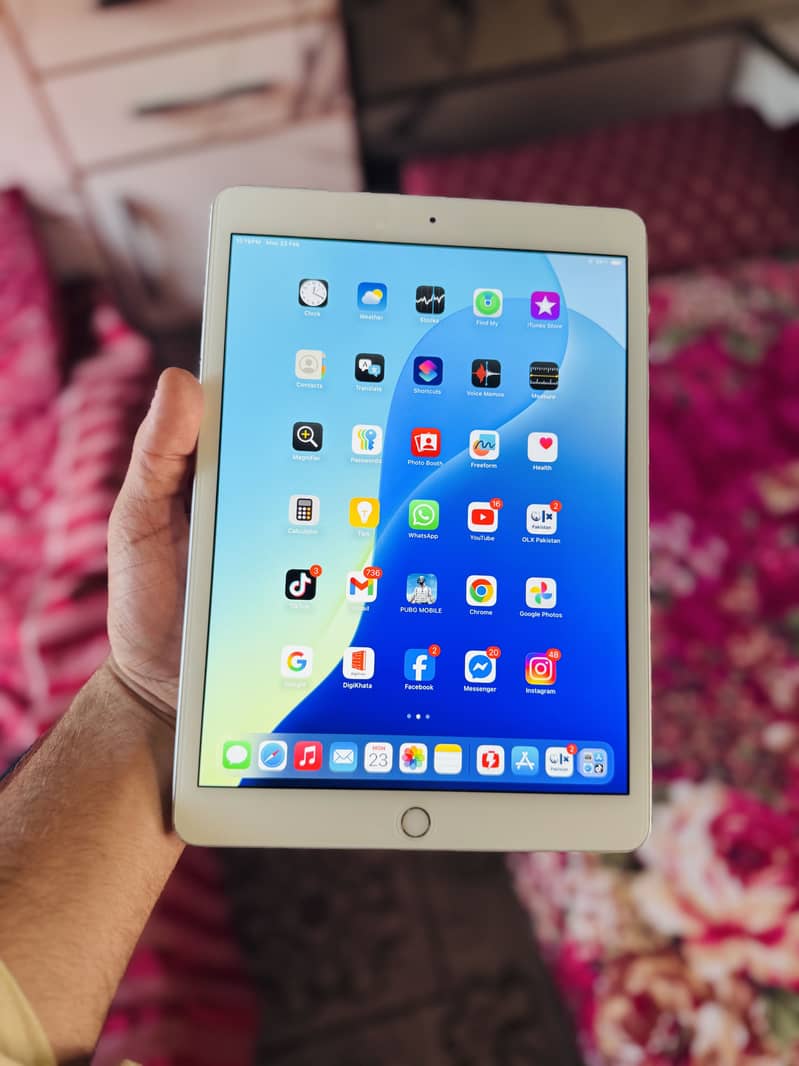 iPad 7th Generation 0