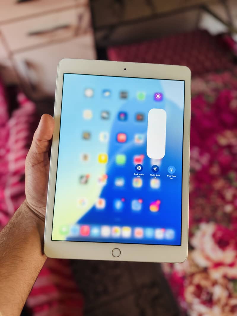 iPad 7th Generation 1