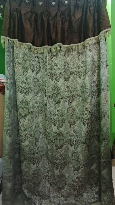 I am selling room curtains 6 pcs long length