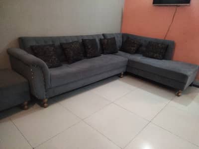 Sofa set available for sale