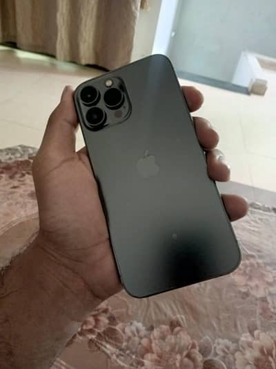 iPhone 13 pro max factory unlocked (Sim time available)