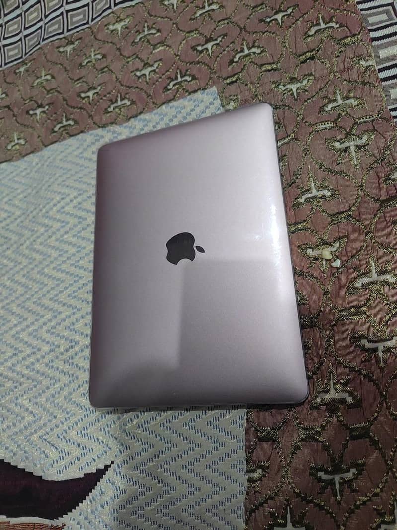macbook 2016 0