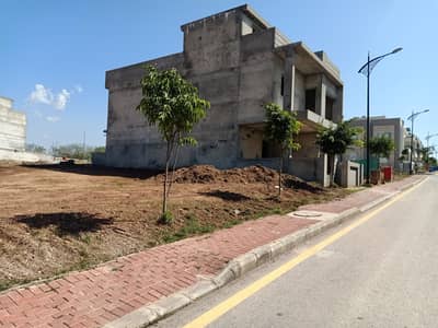 Boulevard Front & Back Open Plot For Sale