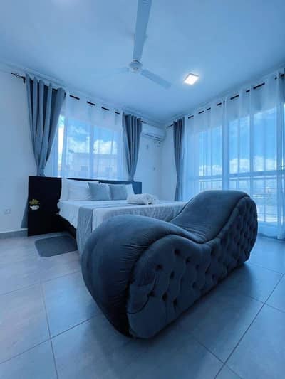 2 BED LUXURIOUS APARTMENT FOR SALE AT BAHRIA TOWN PRIME LOCATION