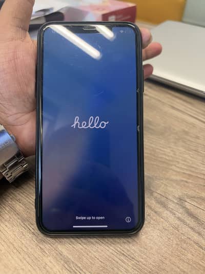 Iphone 11 Pro Max Waterpack 9/10 condition, Non Pta Jv