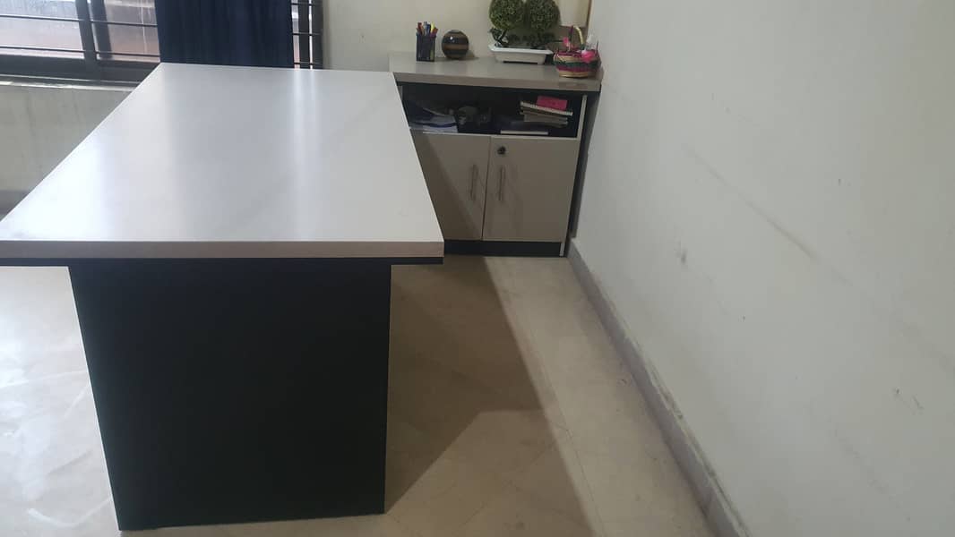 Office table 1