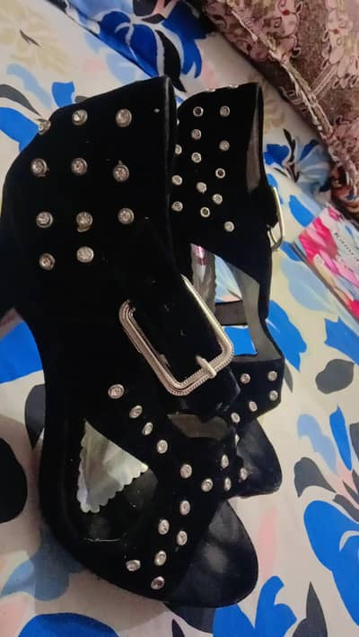 woman sandal heels for sale