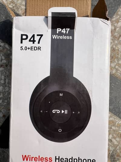 P 47 wireless headphones