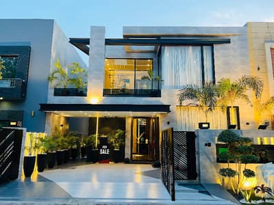10 MARLA BRAND NEW LUXURY HOUSE FOR SALE