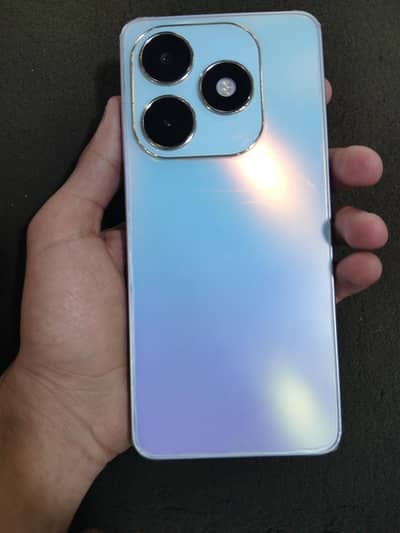 tecno spark 20 (8+8=16gb ram. . . . . . . 256gb ram)