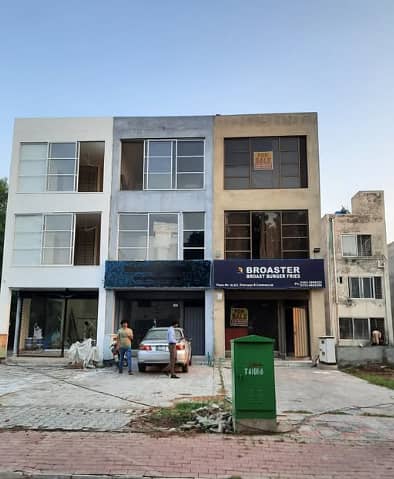 Prime 140 sqft Shop for Sale High-Value Investment Opportunity! Price Negotiable