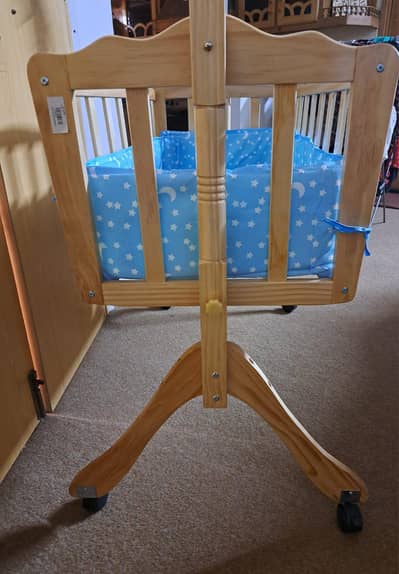 baby cot + swing