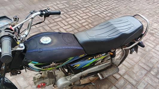 Unique 70 cc 2025 Karachi plate