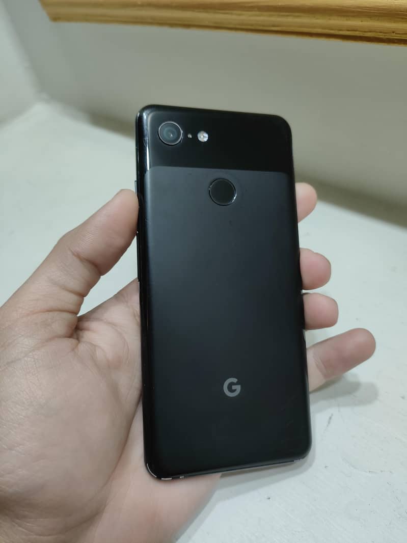 Google pixel 3. . . 0