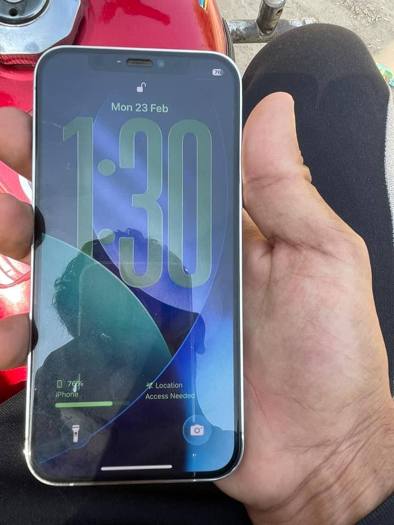 12 pro 9/10 condition 6