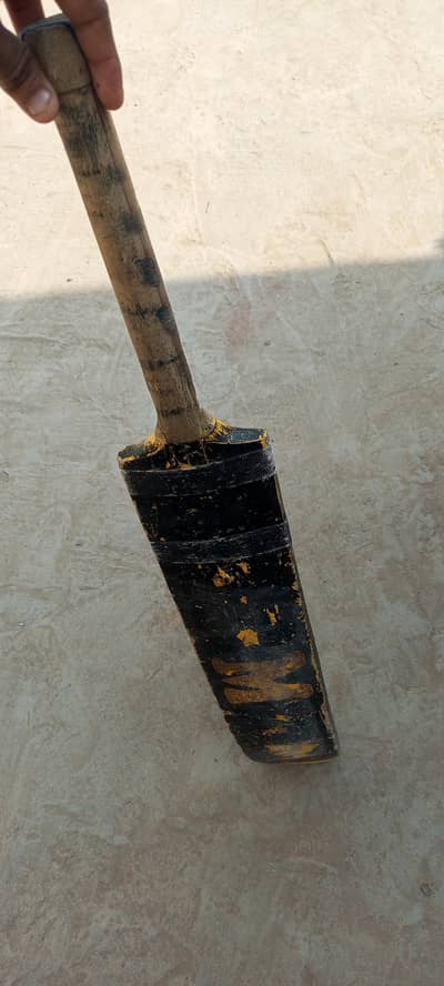 good quality bat available