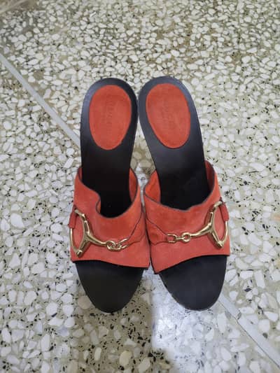 orignial gucci heels rust color