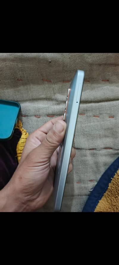 Infinix hot 60 pro mobile for sale only 4 month use with box and charg