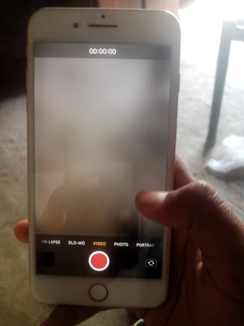 Apple iPhone 8 Plus 5