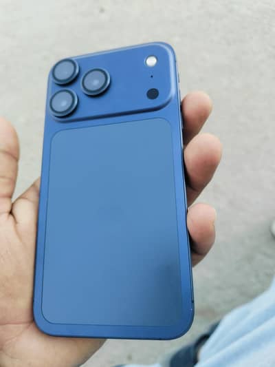 iPhone Xr converted 17pro max