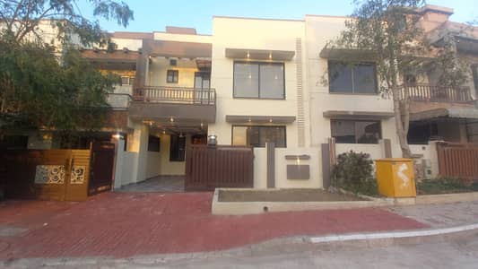5 MARLA BEAUTIFUL HOUSE FOR SALE