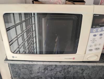 LG Microwave Oven, Model MS-283MC (Solo, 28 Liters)