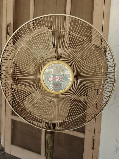 GFC Bracket Fan Pedestal Fan