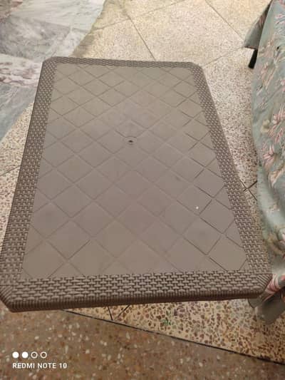 Plastic Table And Chairs