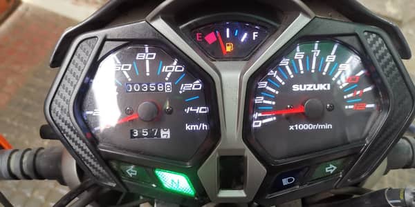 GSX-125 shining black