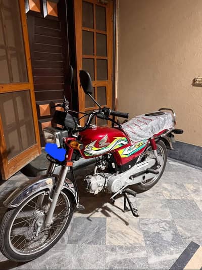 Honda CD 70 | Model 2023 | 8,500 KMs Driven Bike Call 0321 - 7778698