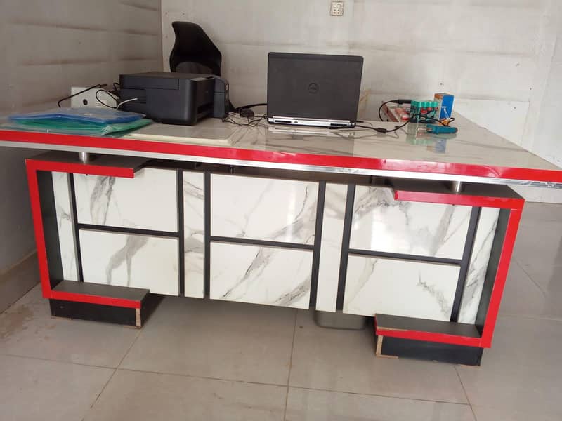 office Table with side Table 2