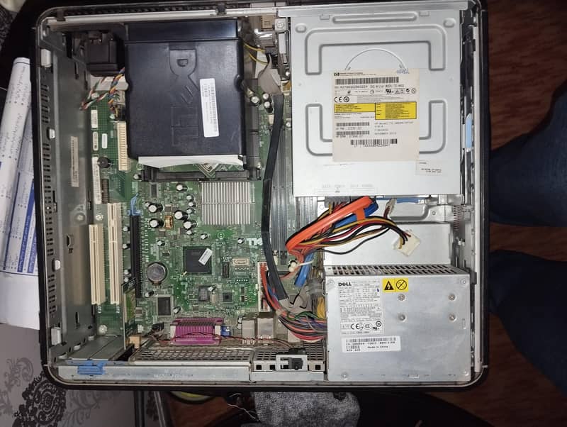 computer pc with lcd 3