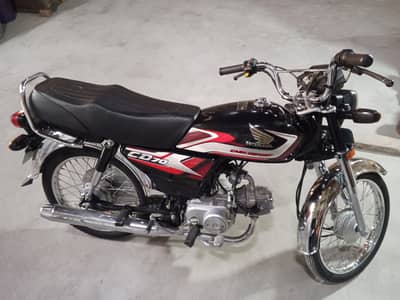 Honda CD70 Black 2025