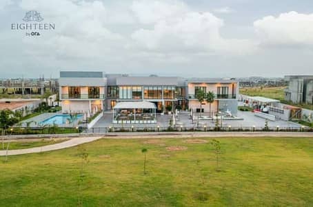 5 BED LUXURIOUS PENT HOUSE GOLF COURSE VIEW AVAILABLE FOR SALE IN EIGHTEEN ISLAMABAD