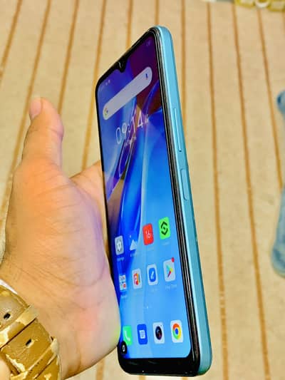 Infinix note 11 ,,4+2/128 ,, display change