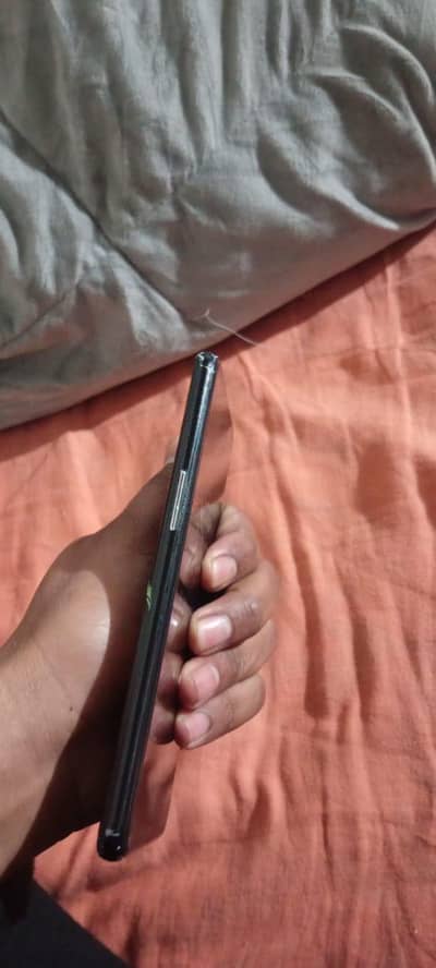 one plus nord2t 5G watspp 03139376342