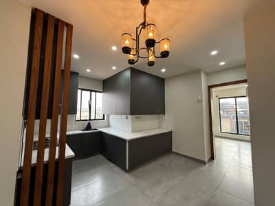 10 Marla Desighner Upper Portion Ground Portion Locked