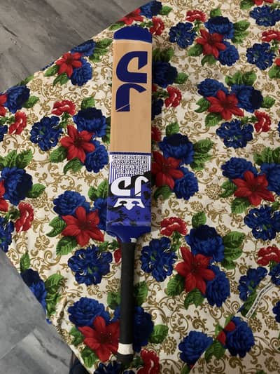 Coconet bats available and ravalacot bats also available