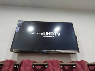 32 Inch LED TV (Samsung Logo) – Good Condition – Urgent Sale