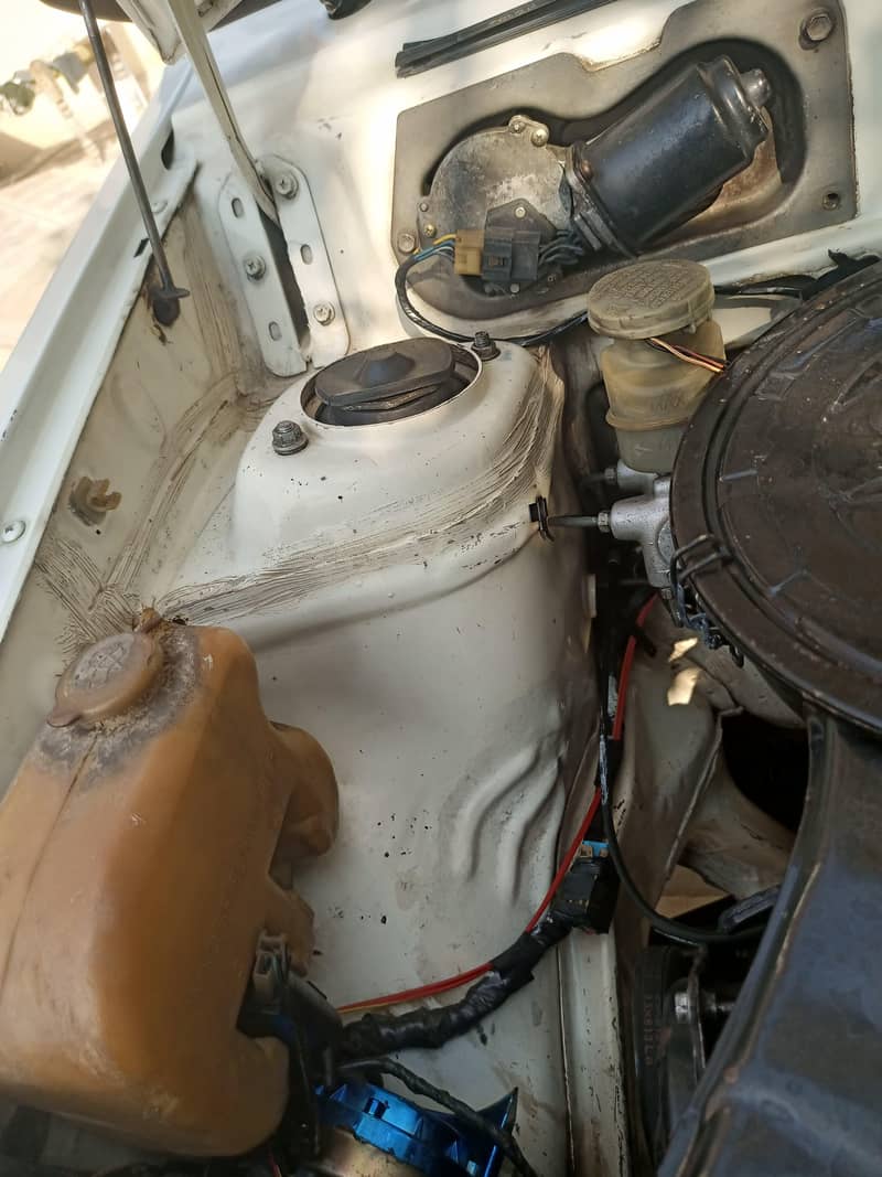 GENOIN 2011 MODEL MEHRAN INSIDE. . 10