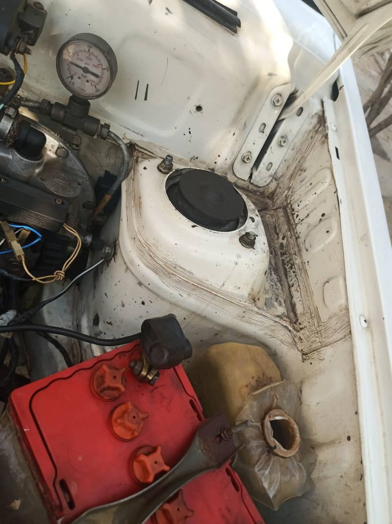 GENOIN 2011 MODEL MEHRAN INSIDE. . 11