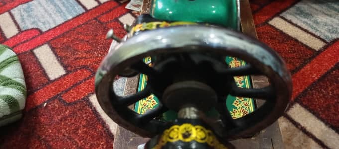 for sale seving machine good condition