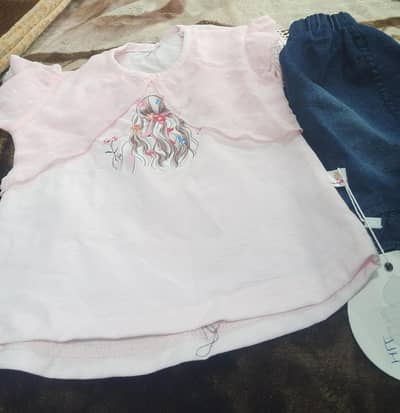 1 to 12 month baby girl suit condition 10x10