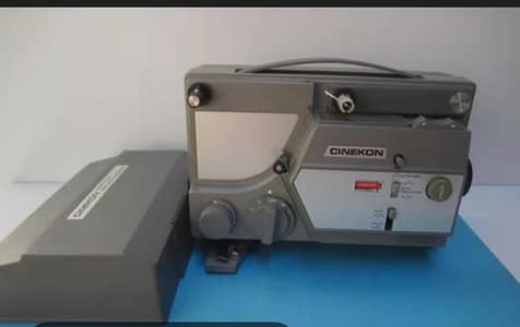 it's vintage 1987 . antique piece